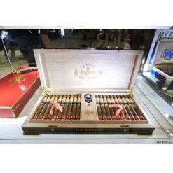 La Union by Tatuaje & My Father - Black